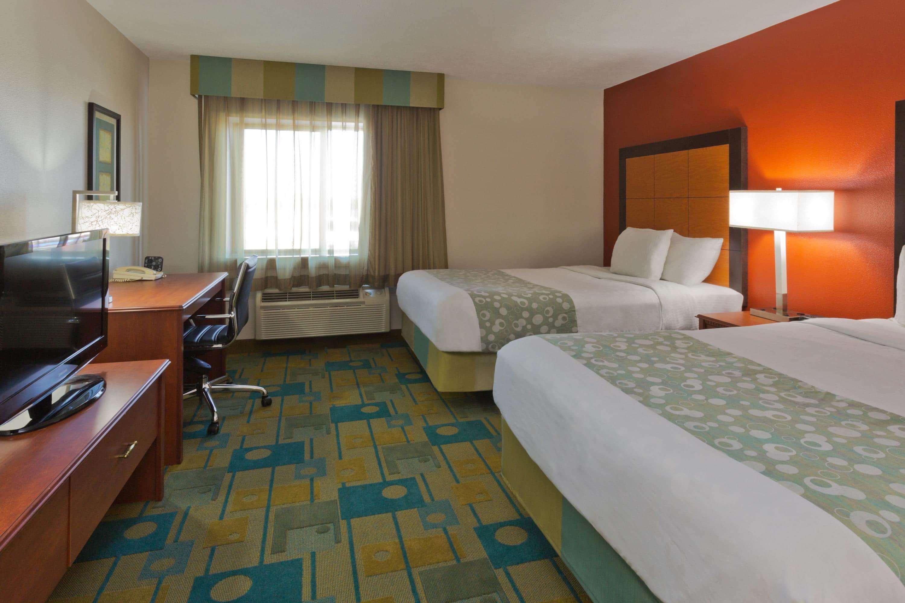 Baymont By Wyndham Meridian Extérieur photo