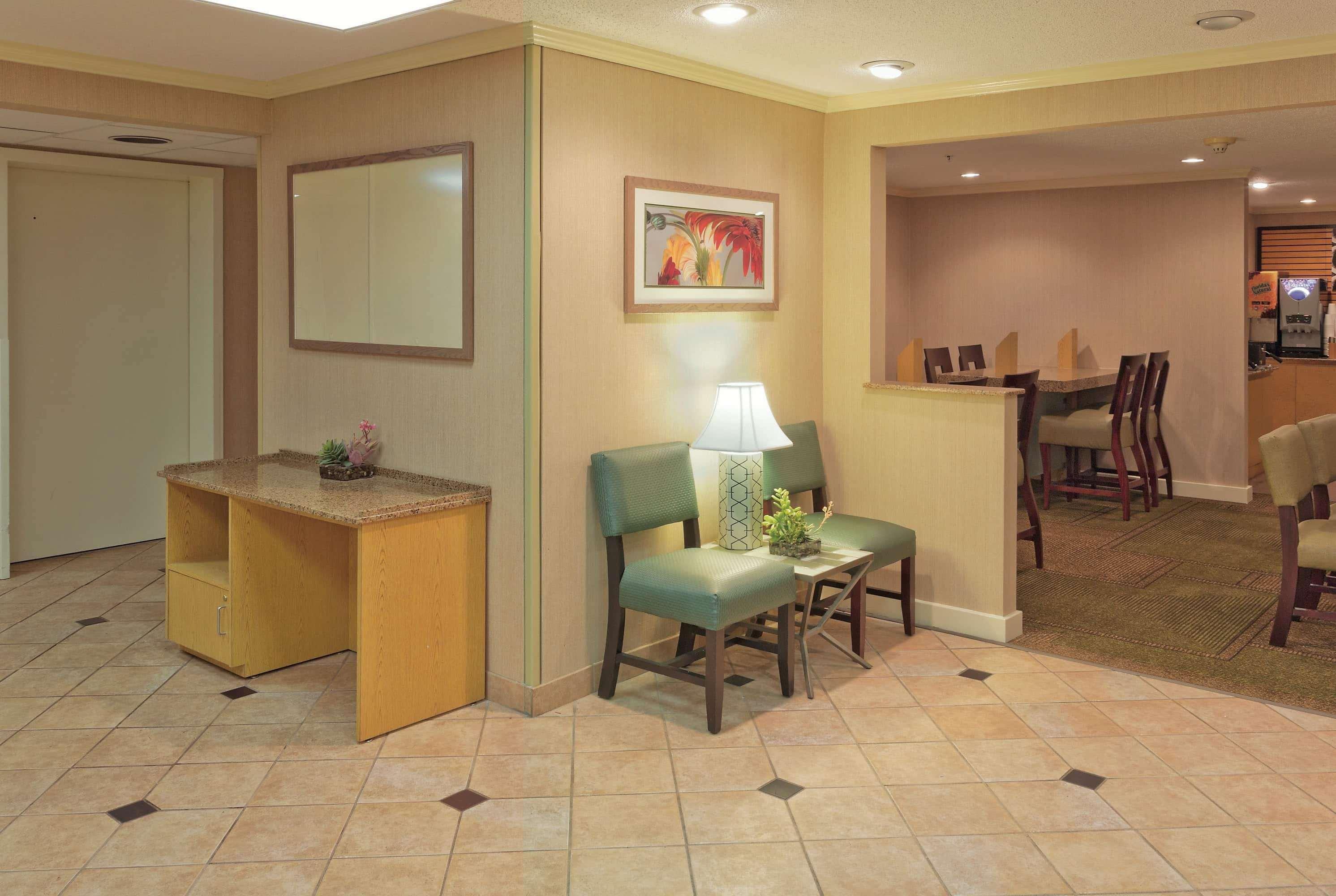 Baymont By Wyndham Meridian Extérieur photo